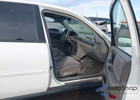 2001 Chevrolet Malibu z USA, uszkodzony, nr VIN 1G1ND52JX1M669506